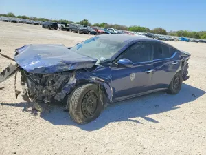 Nissan Altima 2.5L 4 2020