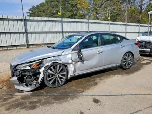 Nissan Altima 2.5L 4 2021