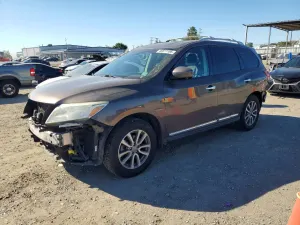 Nissan Pathfinder 3.5L 6 2015