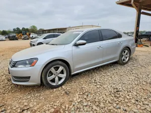 Volkswagen Passat 2.0L 4 2012