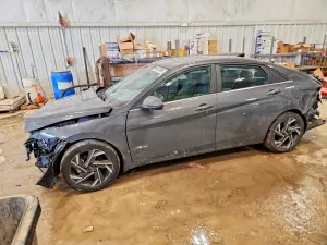 Hyundai Elantra 2.0L 4 2024