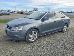 Volkswagen Jetta 2.0L 4 2014