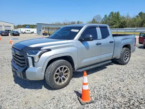 Toyota Tundra 3.4L 6 2023