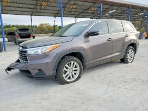 Toyota Highlander 3.5L 6 2015