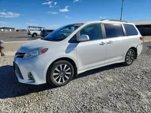 Toyota Sienna 3.5L 6 2020