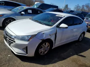 Hyundai Elantra 2.0L 4 2019