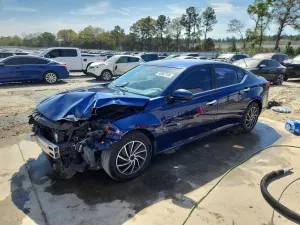 Nissan Altima 2.5L 4 2020