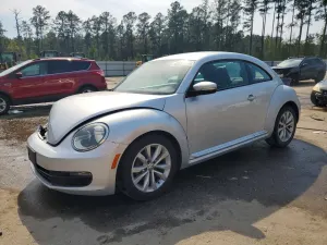 Volkswagen Beetle 2.5L 5 2012