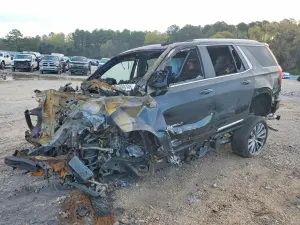 GMC Yukon 6.2L 8 2021