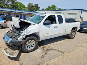 Chevrolet Silverado 1500 4.8L 8 2011