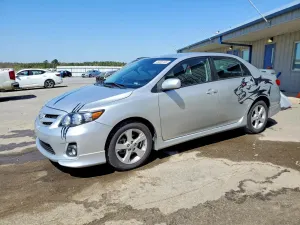 Toyota Corolla 1.8L 4 2013