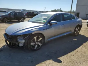 Volkswagen Arteon 2.0L 4 2021