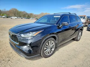 Toyota Highlander 3.5L 6 2021