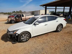 Nissan Altima 2.5L 4 2019