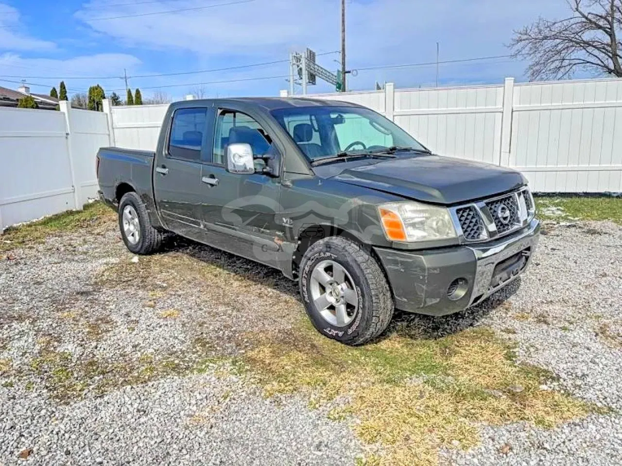 Nissan Titan 5.6L 8 2004