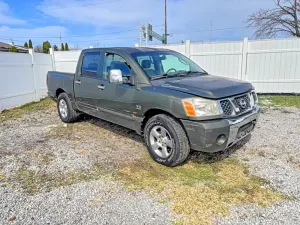 Nissan Titan 5.6L 8 2004