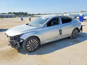 Nissan Altima 2.5L 4 2024