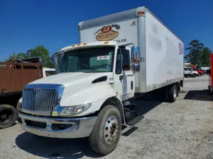 International DuraStar / 4000 7.6L 6 2013