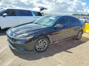 Hyundai Elantra 2.0L 4 2024