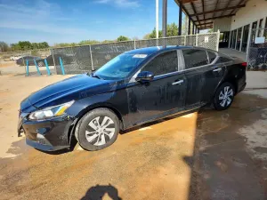 Nissan Altima 2.5L 4 2020