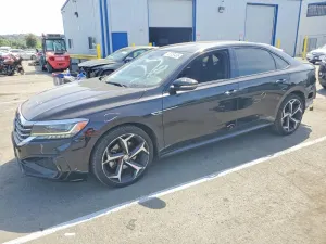 Volkswagen Passat 2.0L 4 2021