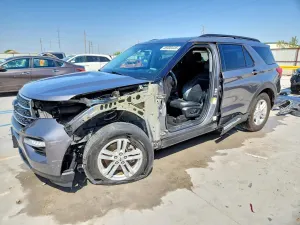 Ford Explorer 2.3L 4 2021