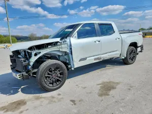Toyota Tundra 3.4L 6 2025
