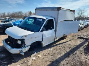 GMC Savana 4.8L 8 2012