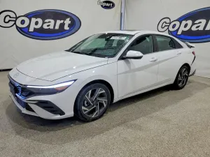 Hyundai Elantra 2.0L 4 2025