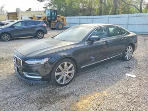 Volvo S90 2.0L 4 2017