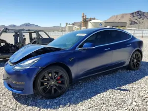 Tesla Model 3 2020