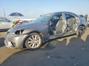 Lexus IS 2.0L 4 2016