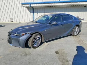 Lexus IS 2.0L 4 2022