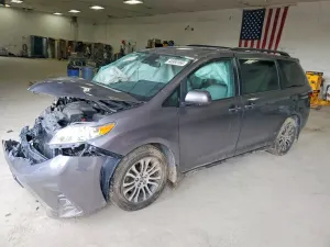 Toyota Sienna 3.5L 6 2018