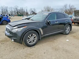 Infiniti QX70 3.7L 6 2015