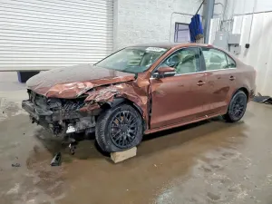 Volkswagen Jetta 1.4L 4 2016