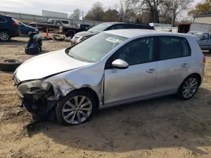 Volkswagen Golf 2.0L 4 2013