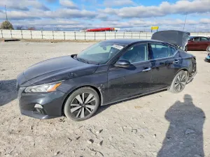 Nissan Altima 2.5L 4 2019