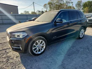 BMW X5 4.4L 8 2015