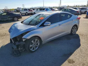 Hyundai Elantra 1.8L 4 2013