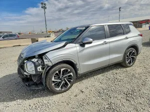 Mitsubishi Outlander 2.5L 4 2022