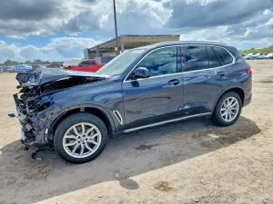BMW X5 3.0L 6 2022