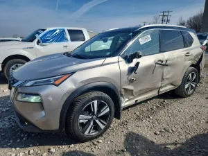 Nissan Rogue 2.5L 4 2021