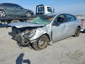 Nissan Altima 2.5L 4 2012