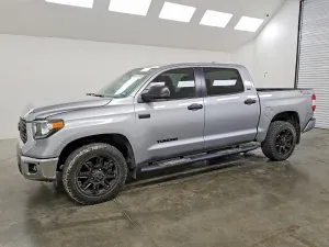 Toyota Tundra 5.7L 8 2021