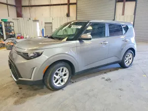 Kia Soul 2.0L 4 2023