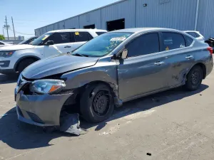 Nissan Sentra 1.8L 4 2016