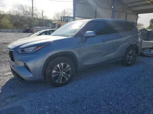Toyota Highlander 3.5L 6 2020