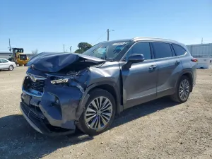 Toyota Highlander 3.5L 6 2020