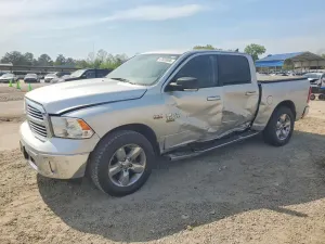 RAM 1500 5.7L 8 2019